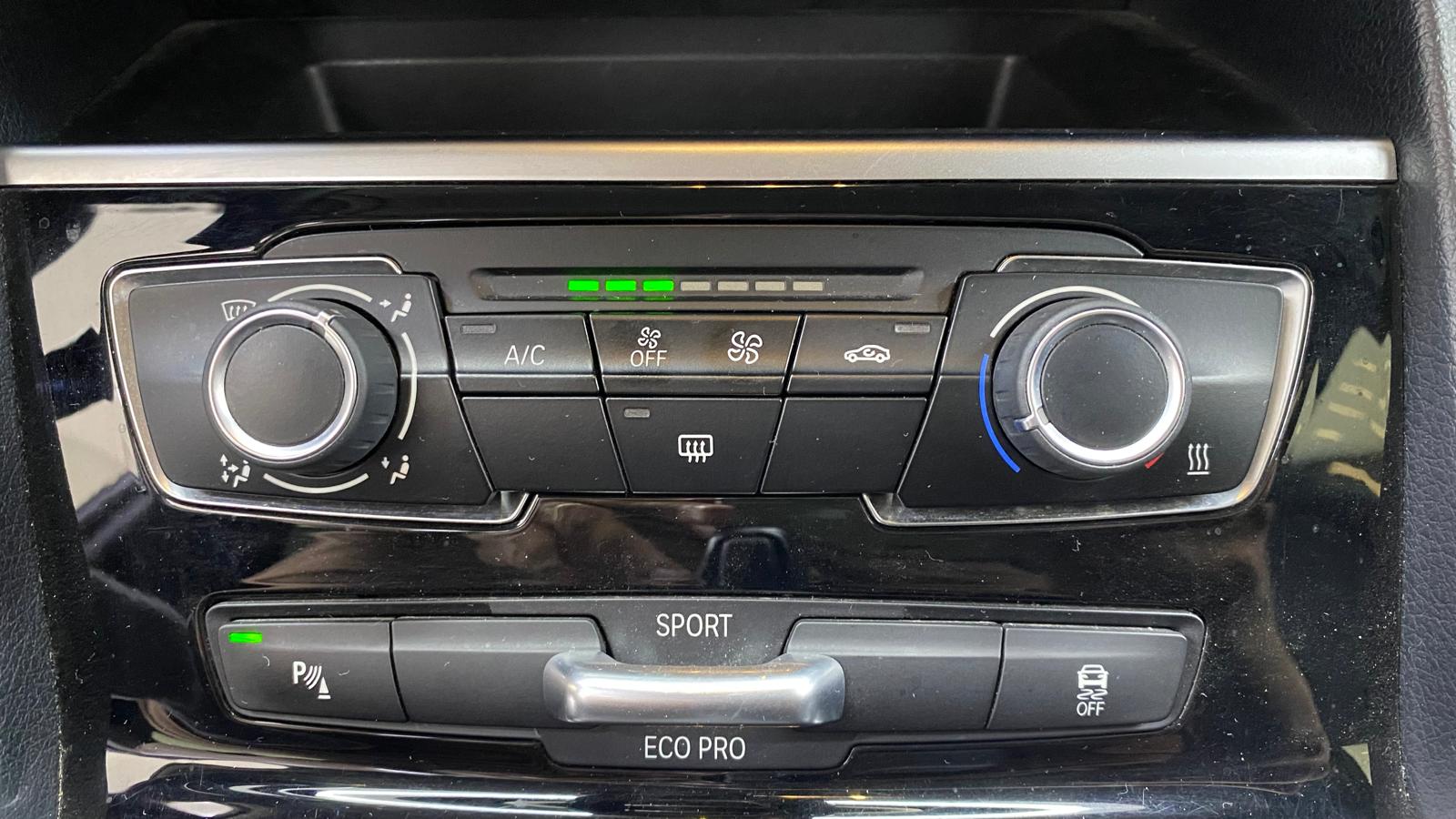 BMW 216d 21